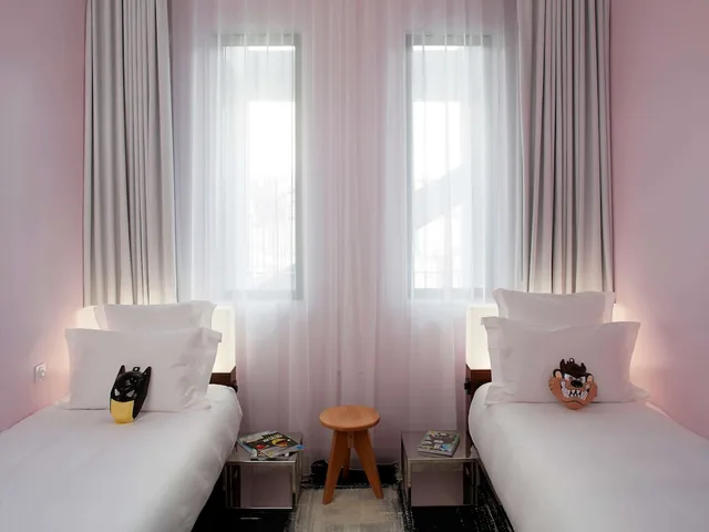 Mama, Medium, Twin Beds، MAMA SHELTER BORDEAUX 1/10