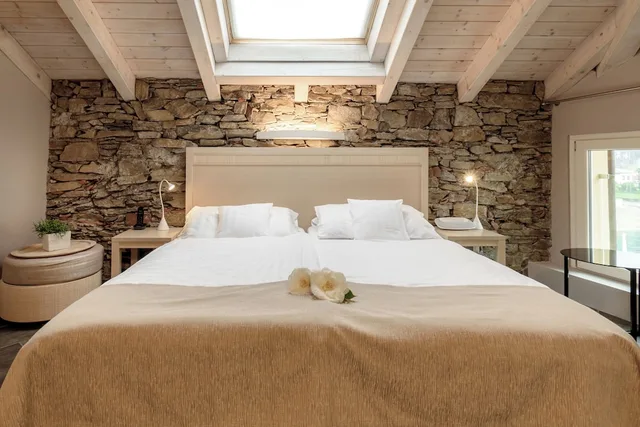 غرفة بريميوم بسرير كينج بإطلالة على البحيرة، Relais Villa Porta 3/10
