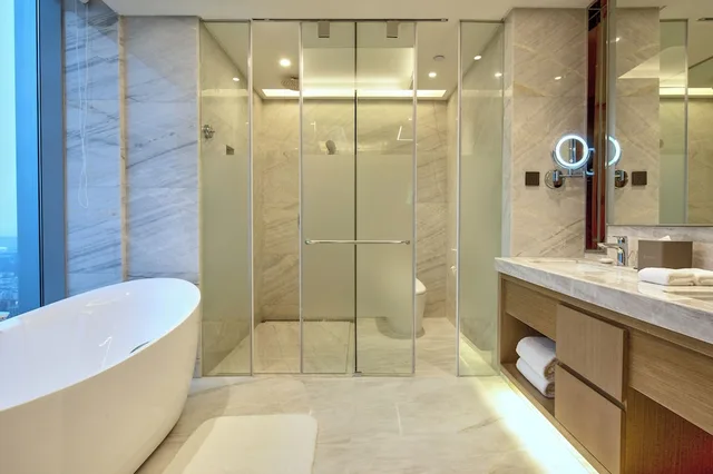 غرفة تنفيذية بسرير كينج بإطلالة على البحيرة، Wyndham Shaoxing Keqiao 4/4