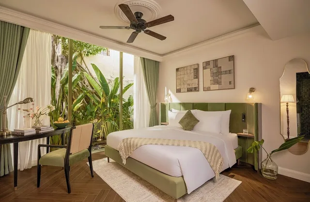 غرفة سوبيريور بسرير كينج، President Maison Signature by M Village, a brand of Modern Village Lifestyle 1/8