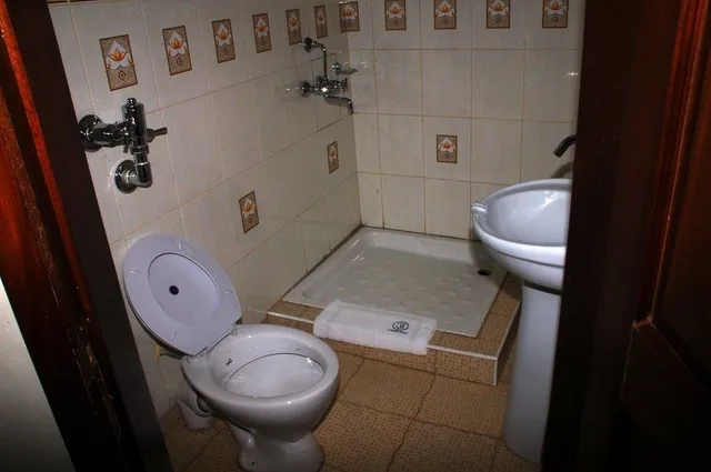 جناح بسرير كينج، J-Frigh Hotel 2/2