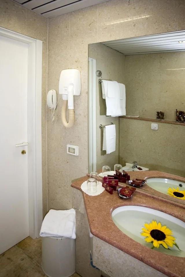 غرفة قياسية بسرير فردي للمدخنين، Hotel Astoria, Sure Hotel Collection by Best Western 3/3