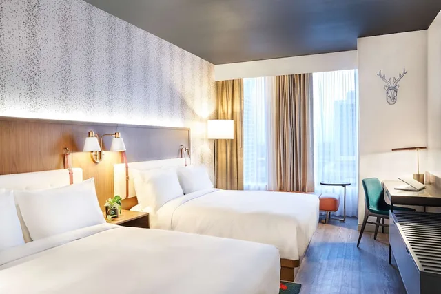 غرفة بسريرين كوين لذوي الإعاقة، Hyatt Centric Downtown Denver 3/5