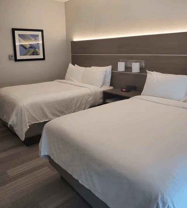 غرفة قياسية بسريرين مزدوجين لذوي الإعاقة، Holiday Inn Express Hotel Suites San Antonio West Seaworld Area 1/2