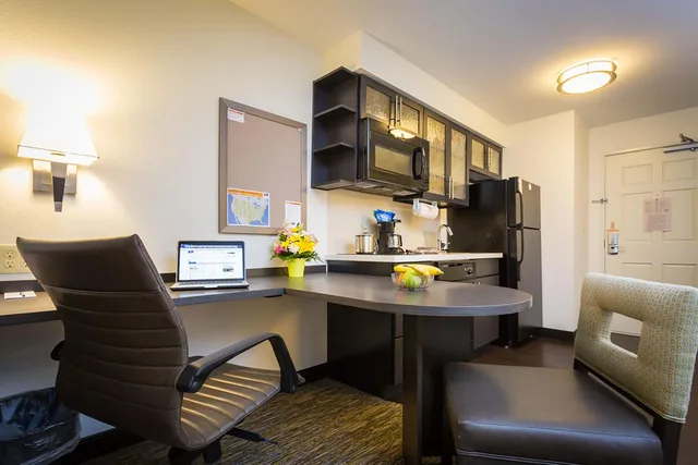 جناح استوديو، Candlewood Suites Sidney 1/1
