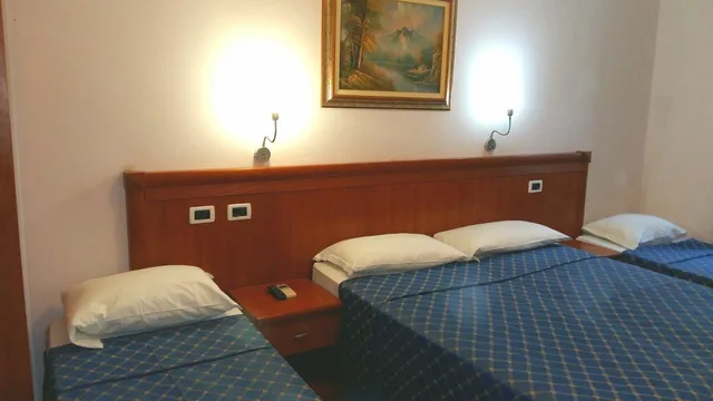 Basic, Triple, 1 Single and 1 Bunk Bed, Sun Moon 6/9