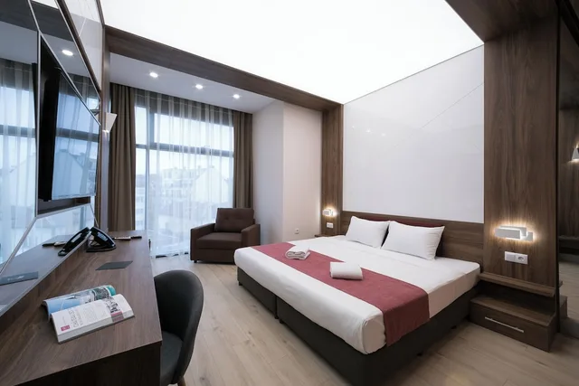 Standard, King Bed, City View, B1 Boutique Hotel Sofia 2/7