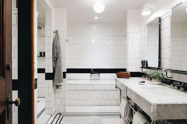 Founders, Suite، Chicago Athletic Association 3/3