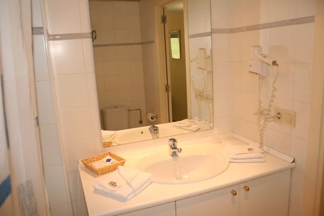 غرفة سوبيريور بسريرين مزدوجين بغرفة نوم واحدة، Hotel Sucara 4/4