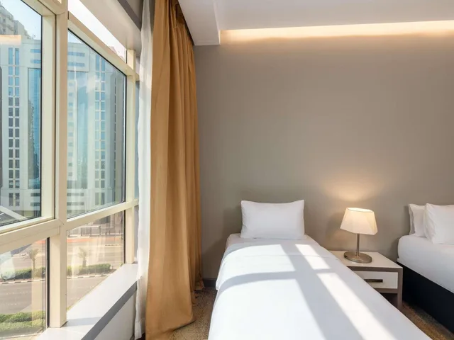 غرفة كلاسيكية بسريرين منفصلين مع أريكة، Mercure Makkah Aziziah 8/10