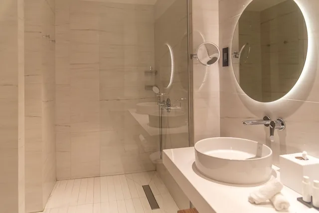 Mediterranean, Suite, King Bed, Sea View، Grecian Sands Hotel 1/2