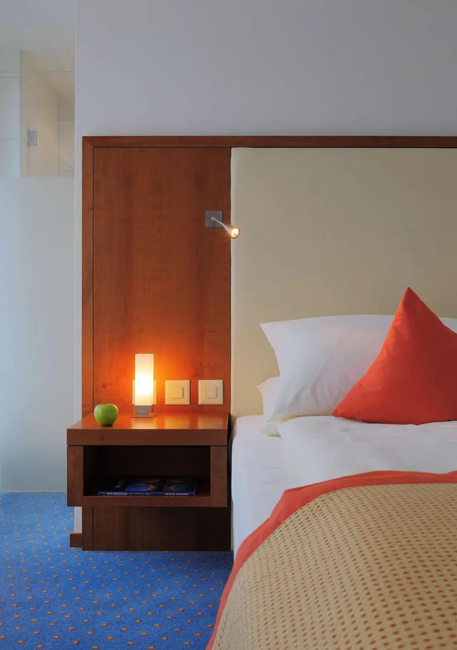 Standard, Queen Bed, Radisson Blu Hotel St Gallen 4/6