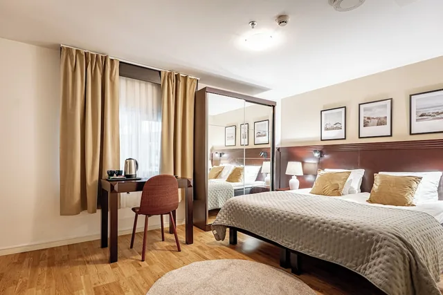 Atrium, Medium, Queen Bed، Injoy Premium Solna 4/10