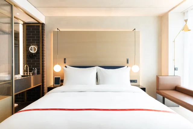 غرفة قياسية بسرير كينج، Ruby Emma Hotel & Bar 3/6