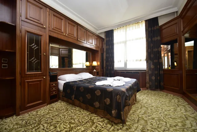 جناح عائلي، Topkapi Hotel 7/10