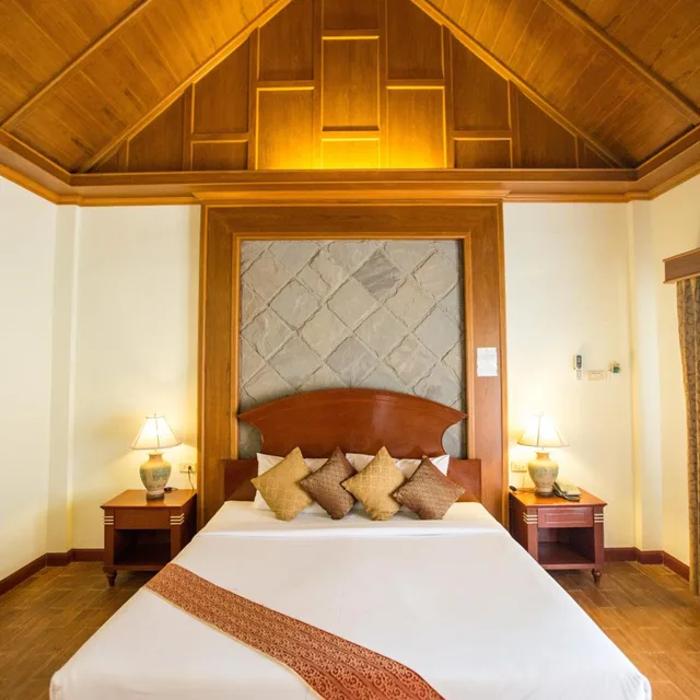 Villa, Beach Front، LANTA CASUARINA BEACH RESORT 2/8