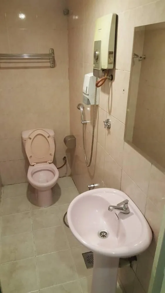 غرفة عائلية بثلاثة أسرّة، Tiong Nam Hotel 7/10
