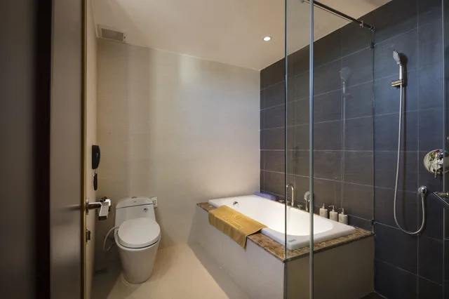 غرفة بريميوم ديلوكس بسريرين منفصلين، Thanh Lich Royal Boutique Hotel 3/3