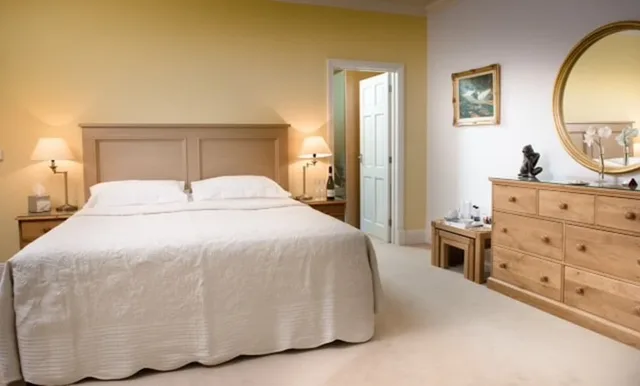 King Bed, Willowbeck Lodge Guest House 1/1