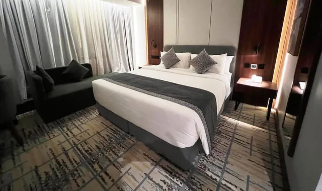 غرفة قياسية بسرير كوين بإطلالة على المدينة بغرفة نوم واحدة، فندق فيرتا العليا(VERTA Al Olaya Hotel Riyadh) 2/9