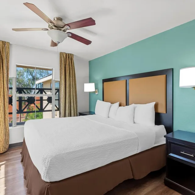 Efficiency, Family Suite، MainStay Suites Las Vegas Flamingo 1/10