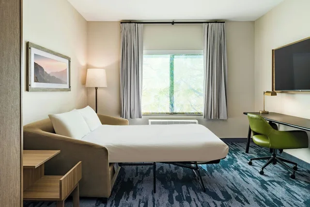 استوديو بسرير كينج مع أريكة لذوي الإعاقة، Fairfield by Marriott Inn & Suites Hanford 3/5