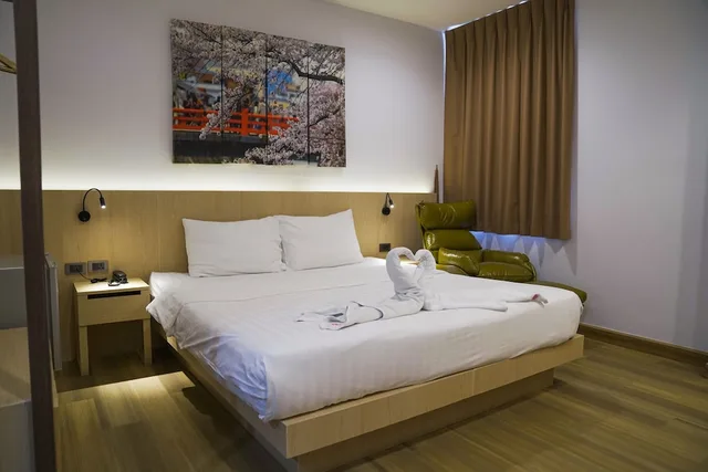 Renovated, Deluxe, Double or Twin Bed، SAKURA SKY RESIDENCE 4/10