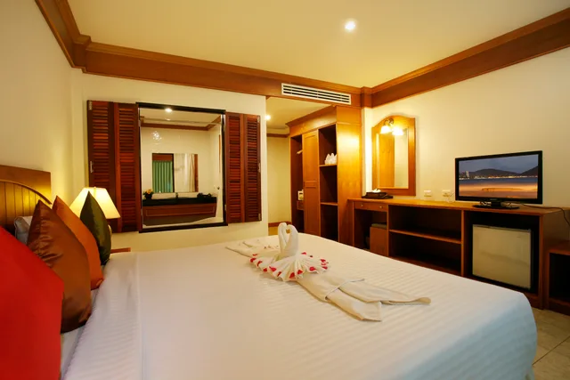 غرفة ديلوكس بسرير مزدوج أو سريرين منفصلين، Jiraporn Hill Resort Patong Phuket 1/6