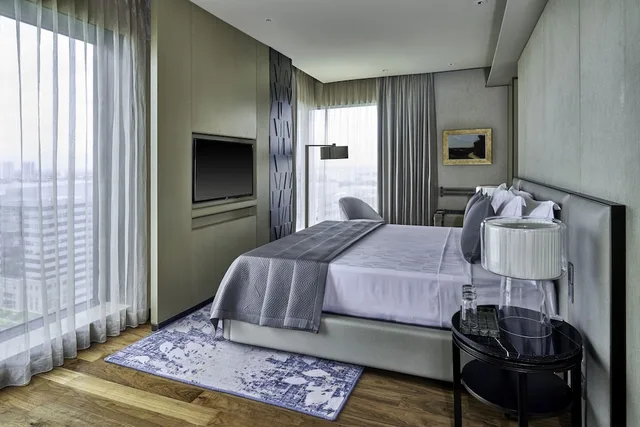 Club, Double Bed, Den، The Den Bengaluru, LXR Hotels & Resorts 6/10