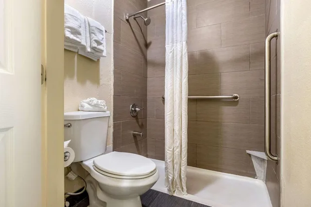 غرفة رباعية لذوي الإعاقة، Motel6 Charlotte, NC – Airport South 7/10