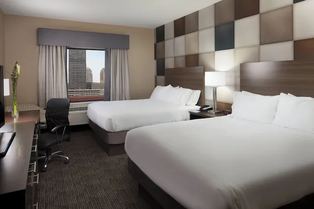 غرفة قياسية بسريرين كوين لذوي الإعاقة، Holiday Inn Express & Suites Oklahoma City Dwtn - Bricktown 1/4