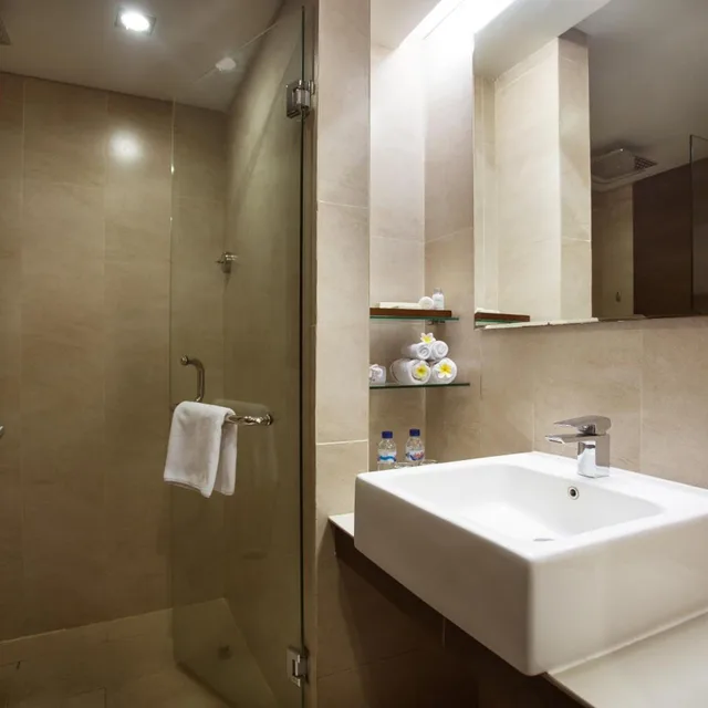 غرفة ديلوكس بسرير مزدوج أو سريرين منفصلين بإطلالة على المدينة، d’primahotel Seminyak (Ex Sense Hotel) 2/2