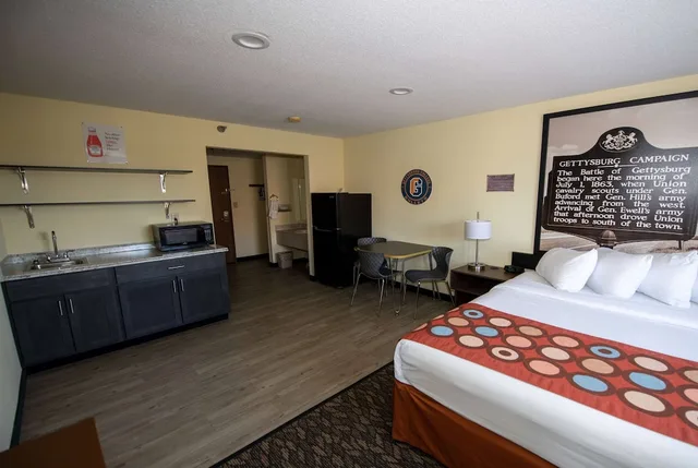 جناح عائلي بسرير كينج وسرير بطابقين، Super 8 by Wyndham Gettysburg 10/13