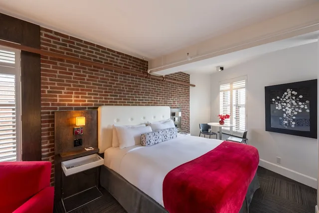 Suite, King Bed, Hotel Des Coutellier 2/3