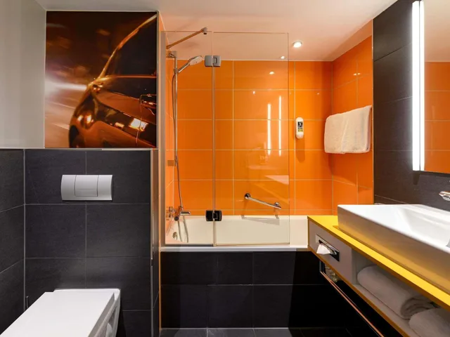 غرفة سوبيريور بسرير كوين، Mercure Hotel Koeln West 3/3