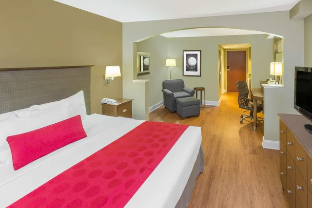 جناح، Best Western Shackleford 1/2