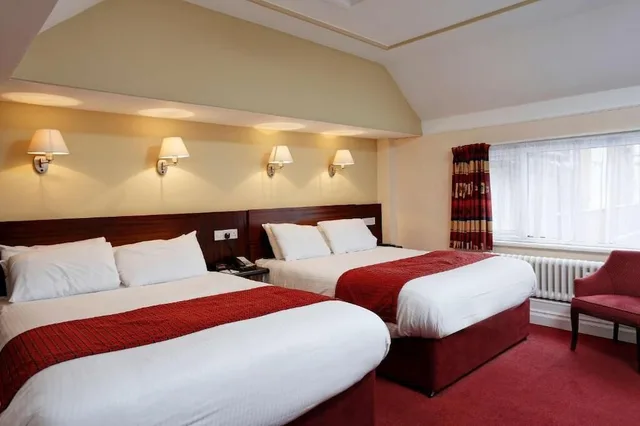 غرفة عائلية بسريرين مزدوجين، Belvilla Crewe Arms Hotel 1/10