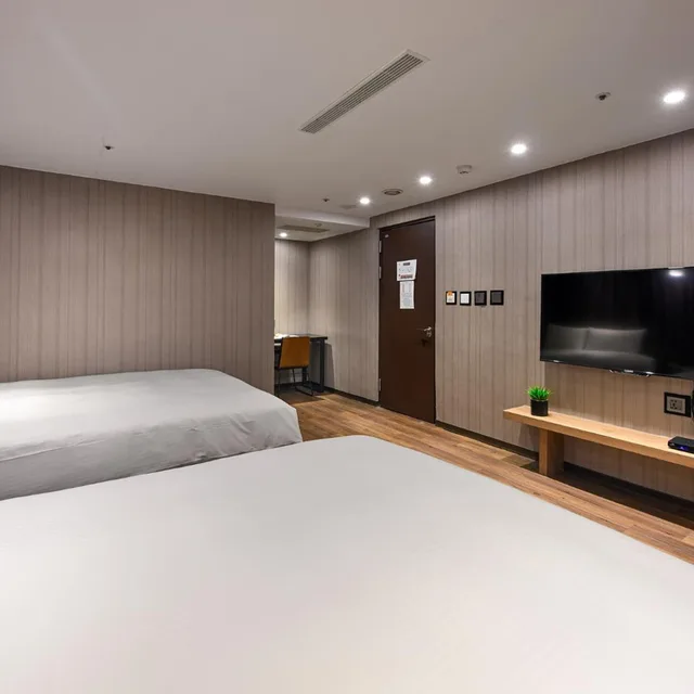 غرفة ديلوكس رباعية، Le room Hotel Kaifeng Taipei 8/9