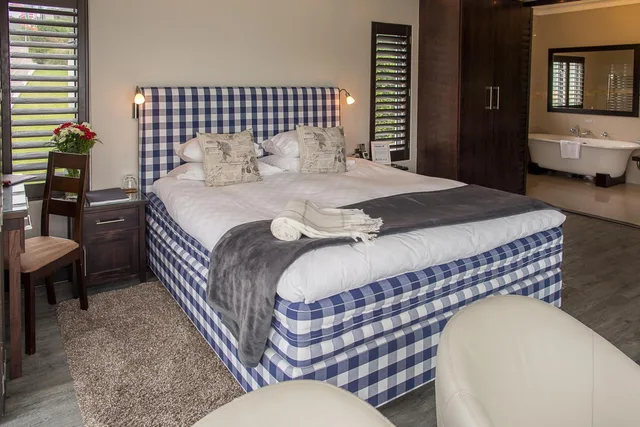 غرفة بسرير كينج، Head over Hills Luxury Retreat 2/3
