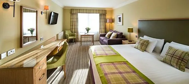 غرفة قياسية بسرير كينج مع أريكة، Leonardo Boutique Hotel Huntingtower Perth 1/1