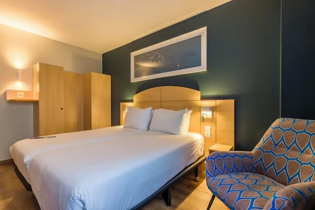 غرفة بسرير كوين، Travelodge Madrid Alcala De Henares 5/9