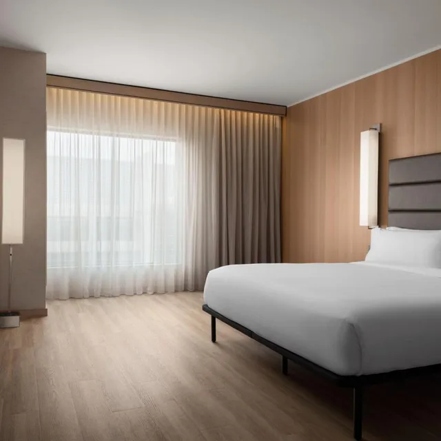 غرفة بسرير كينج بإطلالة على المدينة مع أريكة، AC Hotel Phoenix Downtown 4/10