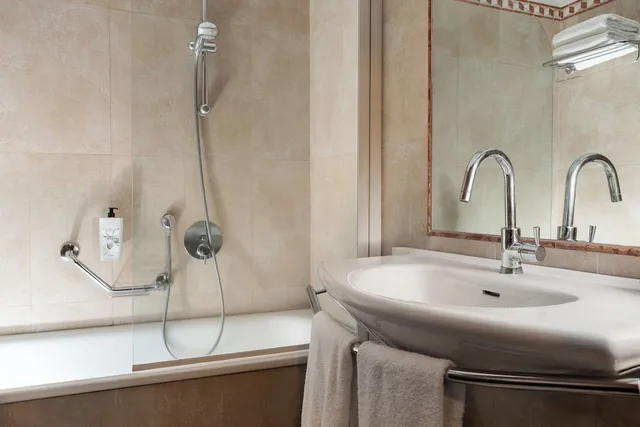 غرفة كلاسيكية بسريرين منفصلين، Hotel Athena Siena 5/6