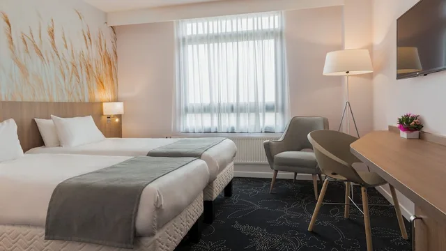 غرفة قياسية بسريرين منفصلين، Holiday Inn Calais - Coquelles 2/9