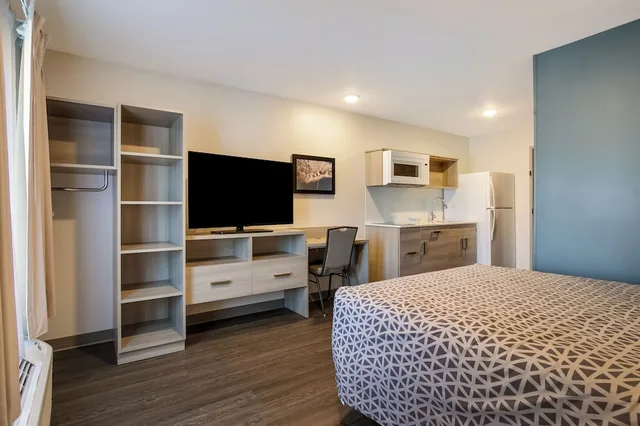 جناح بسرير كوين، WoodSpring Suites Greensboro - High Point North 3/5