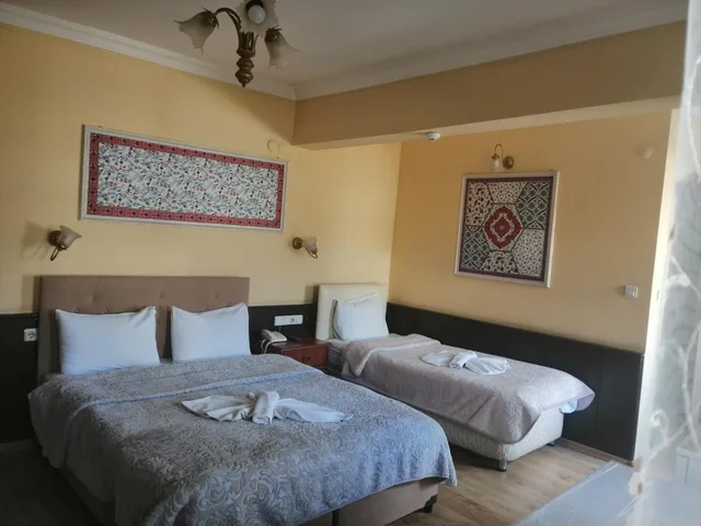 غرفة ثلاثية بشرفة، Ephesus Centrum 2/10