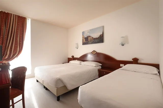 غرفة ثلاثية بثلاثة أسرّة، NOVENTA HOTEL 6/8