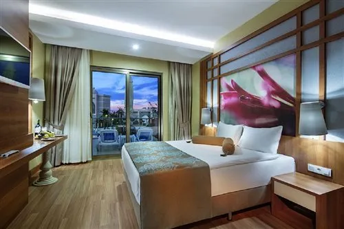 غرفة بسرير مزدوج أو سريرين منفصلين، Xafira Deluxe Resort 1/2