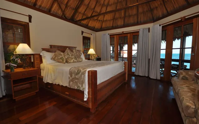 Honeymoon, Cabana, King Bed، Ramons Village Resort 1/4