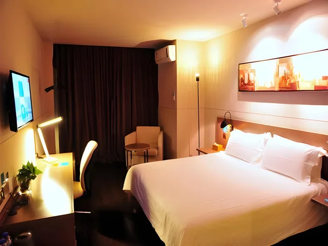 غرفة قياسية بسريرين منفصلين، Holiday Inn Express Suzhou Dushu Lake by IHG 1/2